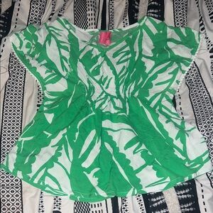 Lilly Pulitzer girls size 7/8 top.
